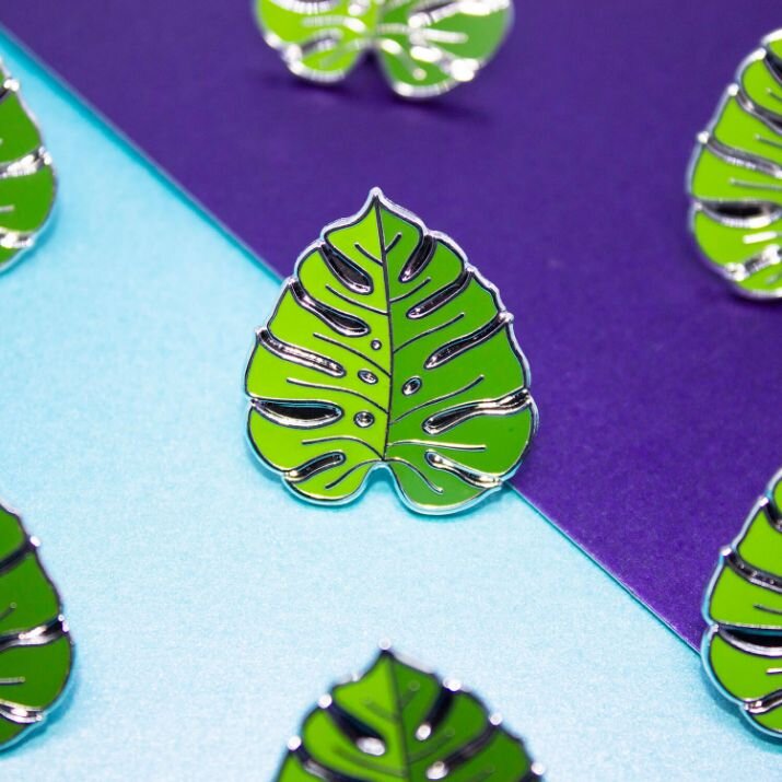 Sprinkle Club - A green leaf Monstera Deliciosa enamel pin
